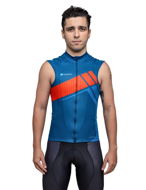  Le modèle mesure 173 cm et porte une taille  5